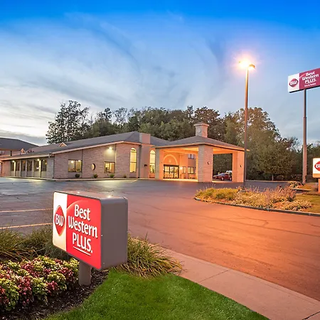 Best Western Plus North Canton Inn & Suites-3
